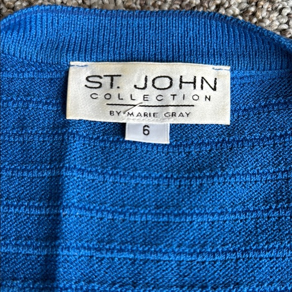 Stunning skirt/jacket. St.John Collection by Marie Gray. - Picture 6 of 7